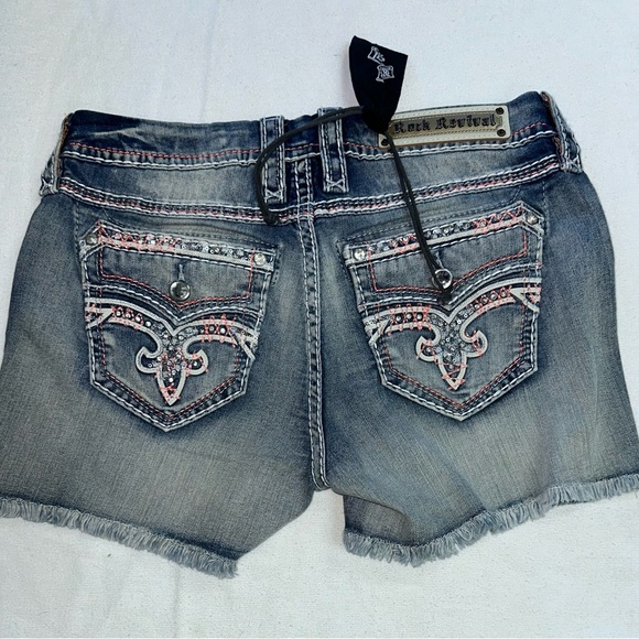 Rock Revival Clair Easy Short - Picture 2 of 4